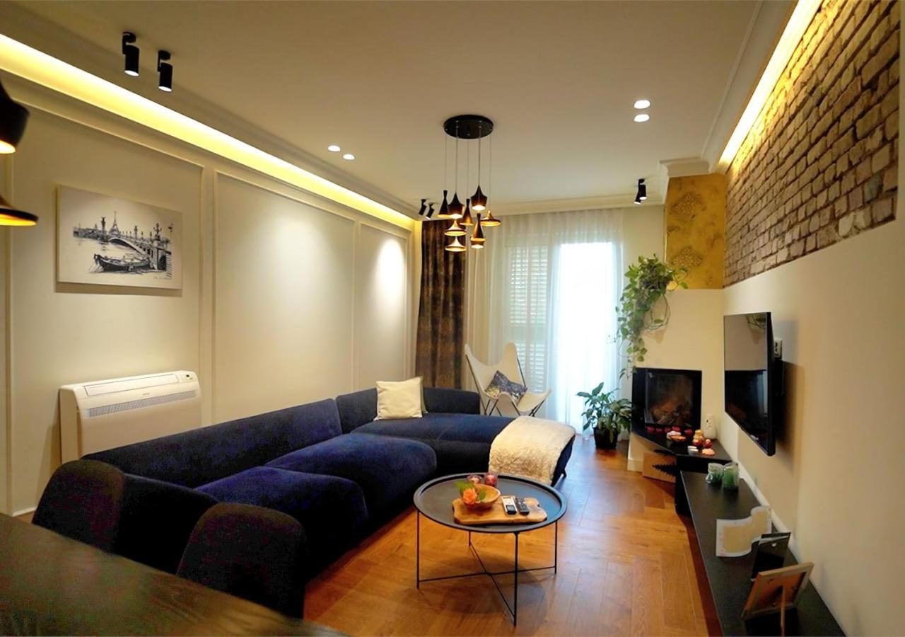 Ema Apartment Tirana Bagian luar foto